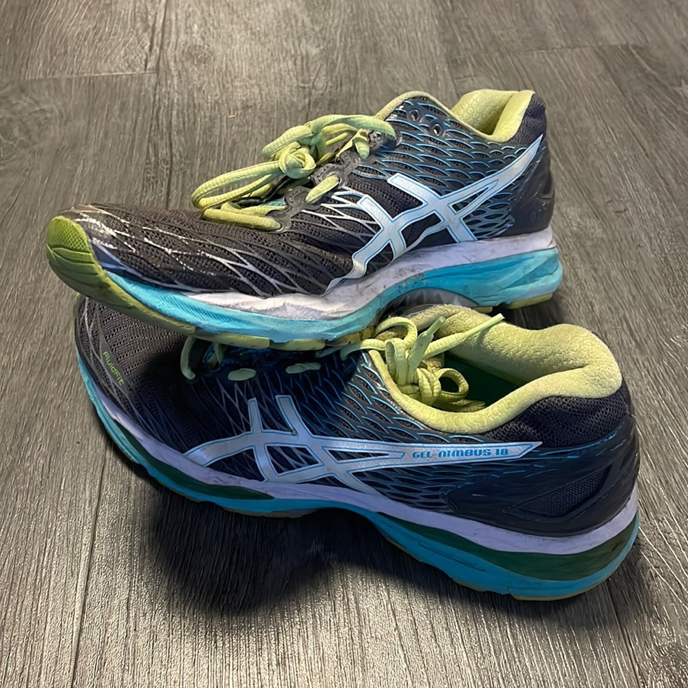 ASICS Gel-Nimbus 18 Sneakers - Size 11